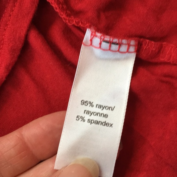 Red asymmetrical shirt - Picture 7 of 12